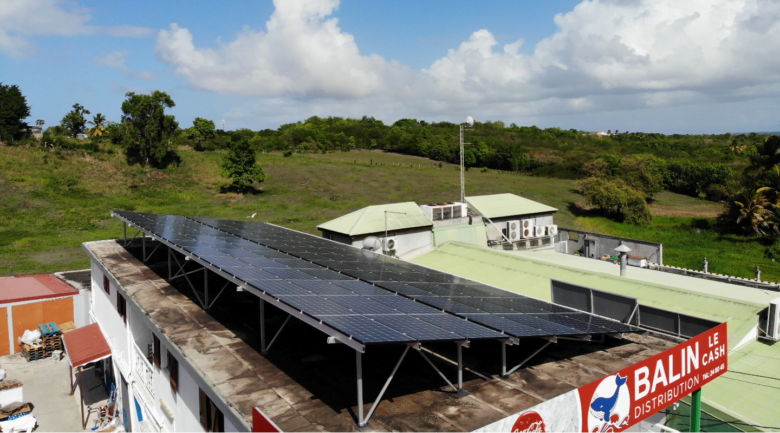 Zero export and EV charging of a supermarket in Guadeloupe