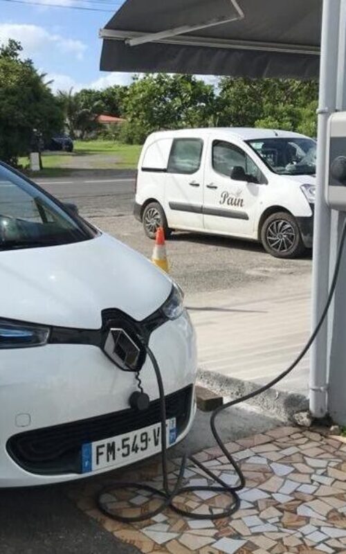 Zero export and EV charging of a supermarket in Guadeloupe 2